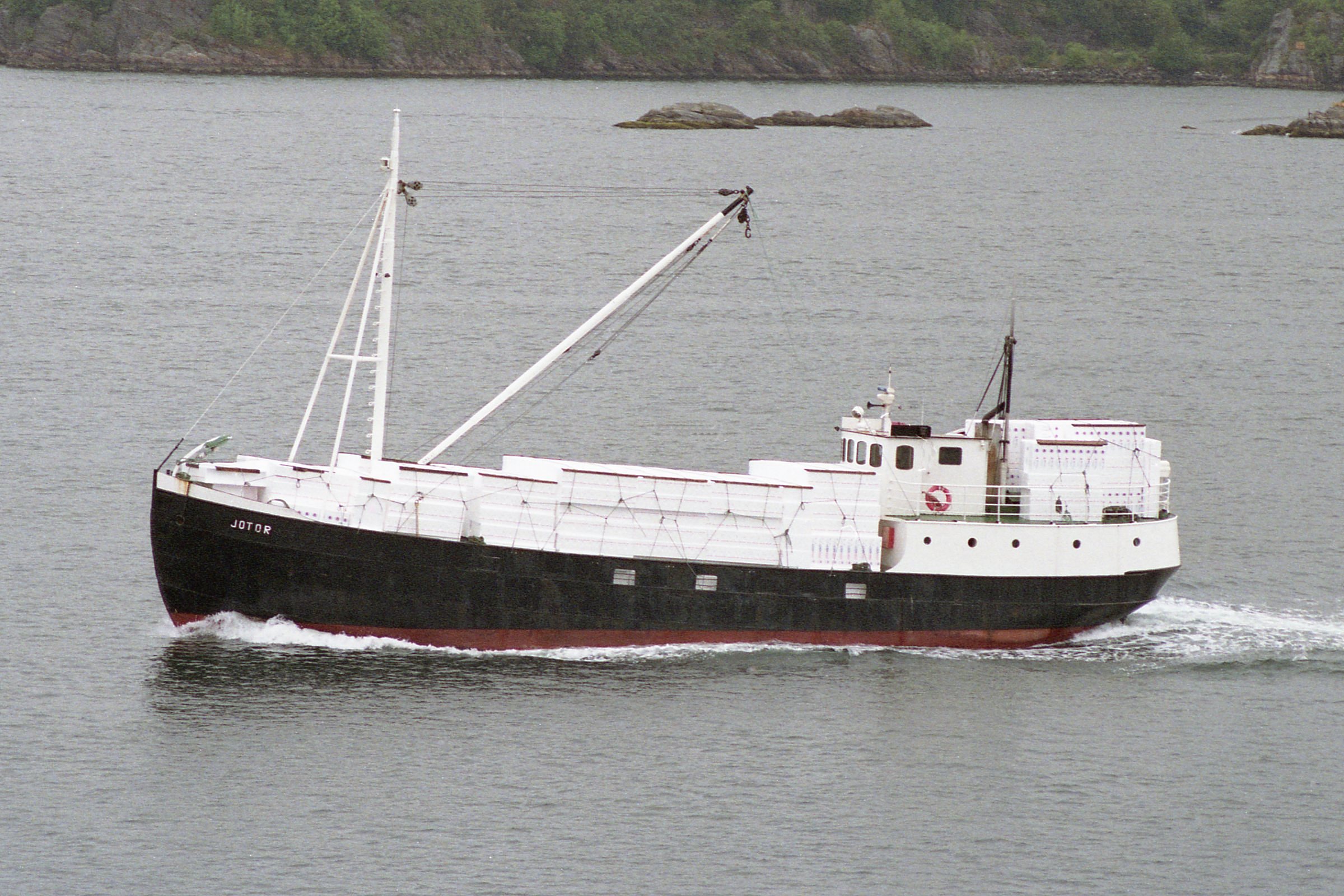 Jotor (1890),M  Isoporkasse Last  Byfjorden, Bergen 6 7 1993