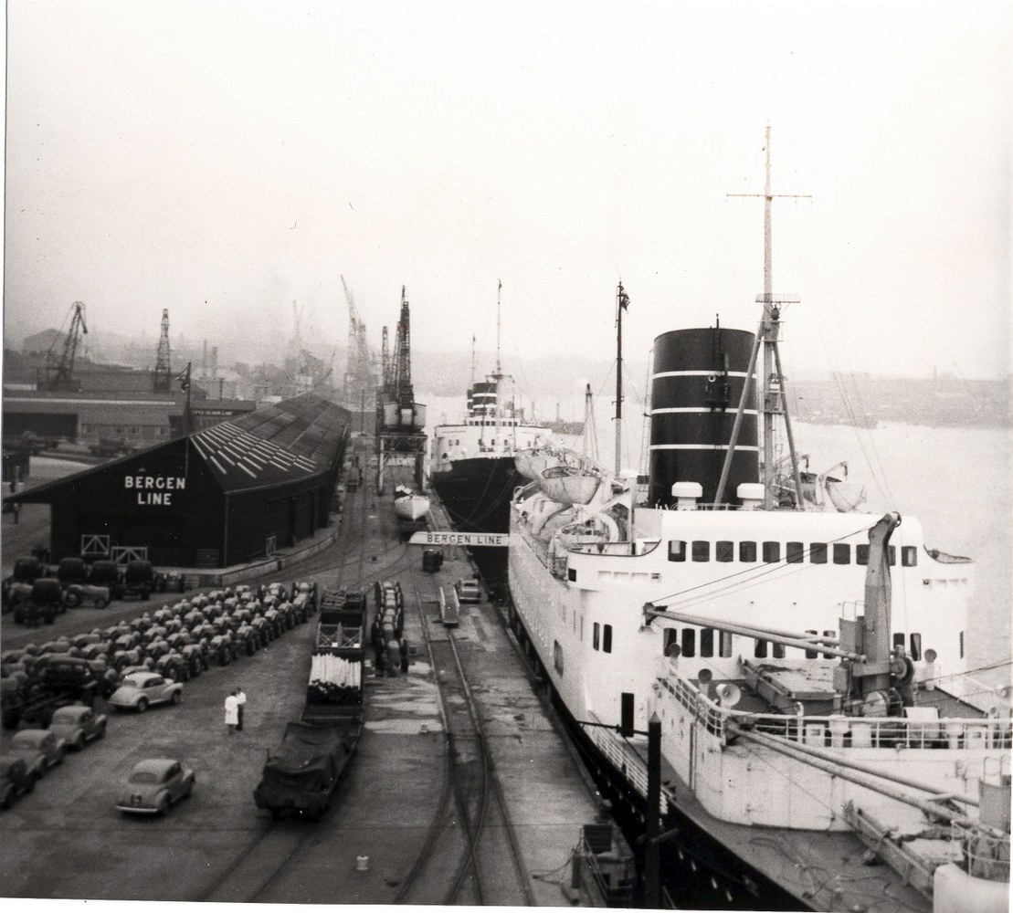 Leda Venus Tyne (Mai 1954)