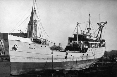 Esc 14 Macbeth Slipp Esc 14 Macbeth Slipp