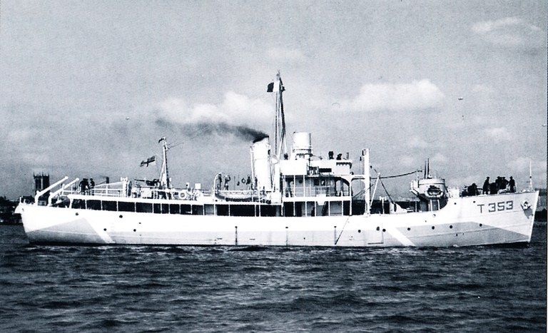 Esc 20 HMS Farne Esc 20 HMS Farne